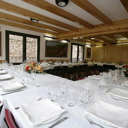 Hostal La Muntanya กัสเตยา-เด-นุก ภายนอก รูปภาพ